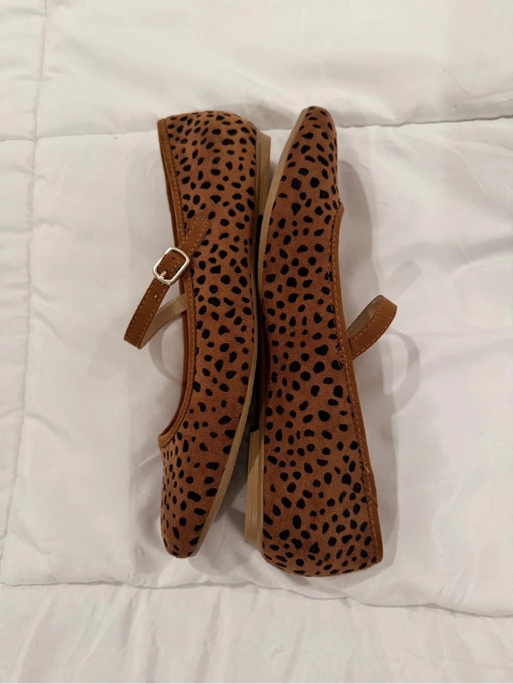 Isaac Mizrahi Brown Leopard Print Mary Jane Flats - Picture 4 of 6